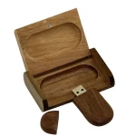 ΞΥΛΙΝΟ USB STICK & ΚΟΥΤΙ ΜΕ ΧΑΡΑΞΗ - Image 2